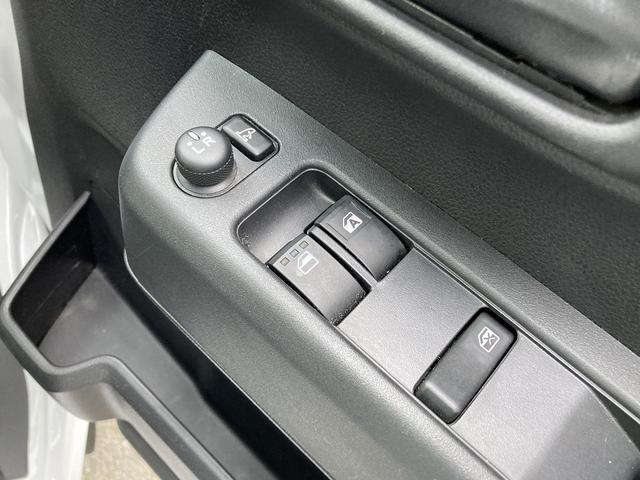 ハイゼットカーゴクルーズＣＶＴ　電動格納式カラードドアミラー　スーパーＵＶＩＲカットガラス（フロントウィンドウ）　１２インチフルホイールキャップ　撥水フルファヴリックシート表皮　大型ＬＥＤ荷室灯　キーフリーシステム（静岡県）の中古車