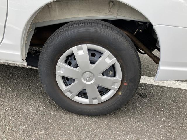 ハイゼットカーゴクルーズＣＶＴ　電動格納式カラードドアミラー　スーパーＵＶＩＲカットガラス（フロントウィンドウ）　１２インチフルホイールキャップ　撥水フルファヴリックシート表皮　大型ＬＥＤ荷室灯　キーフリーシステム（静岡県）の中古車