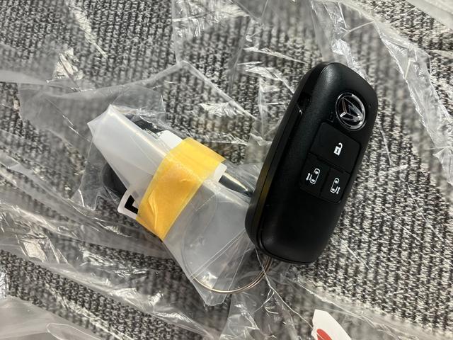 ムーヴキャンバスストライプスＧ１４インチフルホイールキャップ　ＬＥＤヘッドランプ　ＬＥＤフォグランプ　ホっとカップホルダー　両側パワースライドドア　キーフリーシステム（静岡県）の中古車