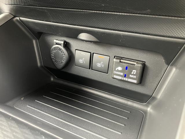 ロッキープレミアムＧ　ＨＥＶ１７インチアルミホイール　ＵＶＩＲカット遮音ガラス　フルＬＥＤヘッドランプ　キーフリーシステム　革巻きステアリングホイール　本革シフトノブ　アクティブマルチインフォメーションメーター（静岡県）の中古車