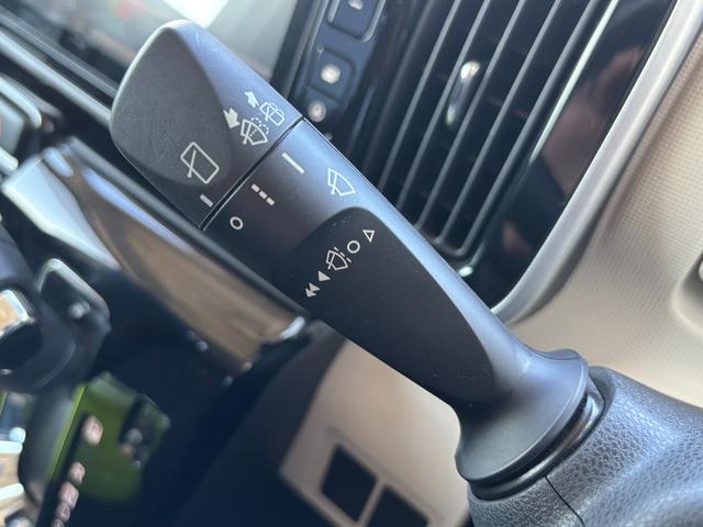 ムーヴキャンバスＧブラックアクセントリミテッド　ＳＡIII１４インチフルホイールキャップ　ＬＥＤヘッドランプ　キーフリーシステム　両側パワースライドドア　オートエアコン（プッシュ式）　オートライト　置きラクボックス（静岡県）の中古車