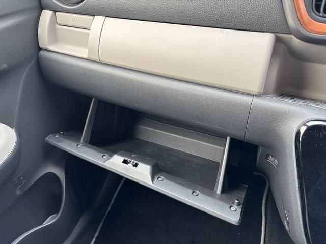 ブーンシルク　Ｇパッケージ　ＳＡIIIキーフリーシステム　プッシュボタンスタート　電動格納ドアミラー　オートエアコン（プッシュ式）　ＵＶカットガラス　パワーウィンドウ（静岡県）の中古車