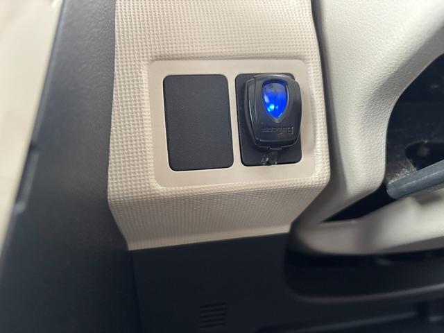 ムーヴキャンバスXメイクアップリミテッド SAIII14インチフルホイールキャップ キーフリーシステム 両側パワースライドドア オートエアコン(プッシュ式) オートライト 置きラクボックス(静岡県)の中古車