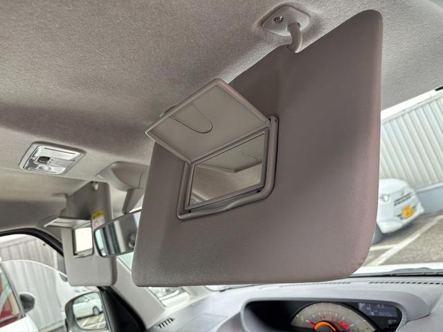 ムーヴキャンバスXメイクアップリミテッド SAIII14インチフルホイールキャップ キーフリーシステム 両側パワースライドドア オートエアコン(プッシュ式) オートライト 置きラクボックス(静岡県)の中古車