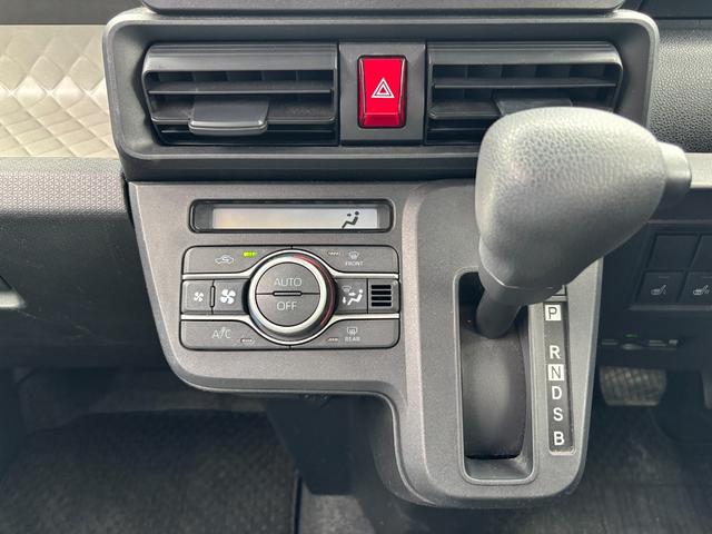 タントXスペシャル14インチフルホイールキャップ フルLEDヘッドランプ オート格納式カラードドアミラー TFTカラーマルチインフォメーションディスプレイ フルファブリックシート(静岡県)の中古車