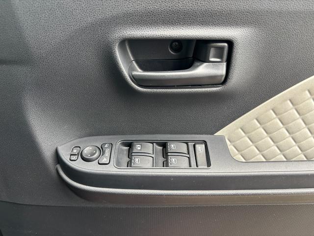 タントXスペシャル14インチフルホイールキャップ フルLEDヘッドランプ オート格納式カラードドアミラー TFTカラーマルチインフォメーションディスプレイ フルファブリックシート(静岡県)の中古車