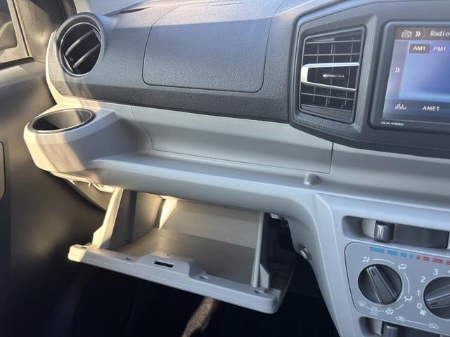 ミライースX リミテッドSAIIILEDヘッドライト 衝突被害軽減システム デジタルメーター アイドリングストップ キーレスタイプ 電動ドアミラー パワーウインドウ キーレスエントリー(静岡県)の中古車