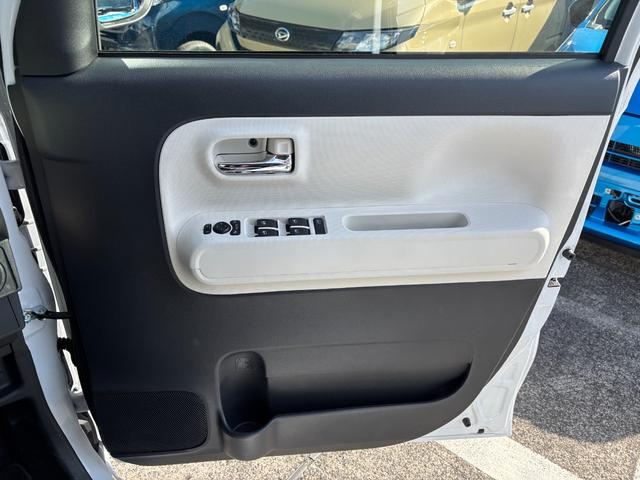 ムーヴキャンバスストライプスG14インチフルホイールキャップ LEDヘッドランプ LEDフォグランプ ホっとカップホルダー 両側パワースライドドア キーフリーシステム プッシュボタンスタート UVカットガラス(静岡県)の中古車