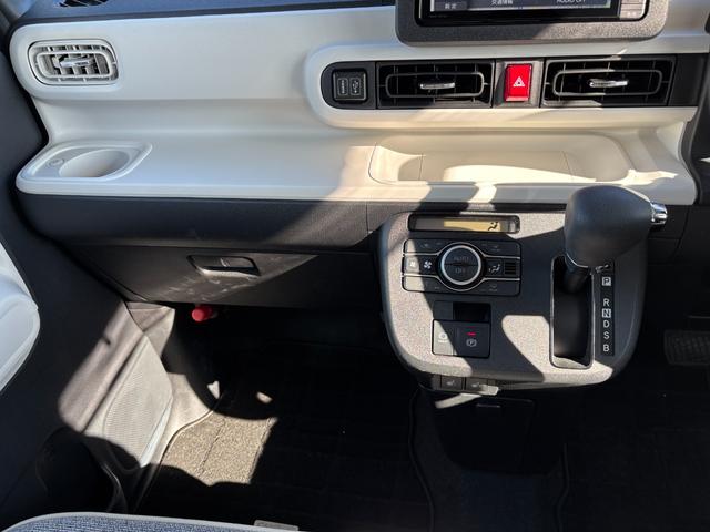 ムーヴキャンバスストライプスG14インチフルホイールキャップ LEDヘッドランプ LEDフォグランプ ホっとカップホルダー 両側パワースライドドア キーフリーシステム プッシュボタンスタート UVカットガラス(静岡県)の中古車