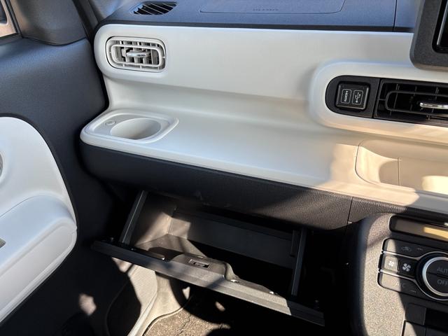 ムーヴキャンバスストライプスG14インチフルホイールキャップ LEDヘッドランプ LEDフォグランプ ホっとカップホルダー 両側パワースライドドア キーフリーシステム プッシュボタンスタート UVカットガラス(静岡県)の中古車