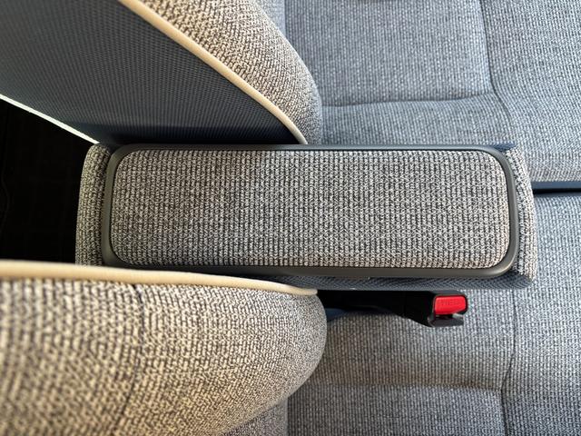 ムーヴキャンバスストライプスG14インチフルホイールキャップ LEDヘッドランプ LEDフォグランプ ホっとカップホルダー 両側パワースライドドア キーフリーシステム プッシュボタンスタート UVカットガラス(静岡県)の中古車