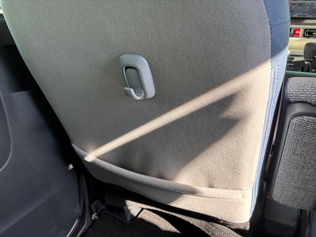 ムーヴキャンバスストライプスG14インチフルホイールキャップ LEDヘッドランプ LEDフォグランプ ホっとカップホルダー 両側パワースライドドア キーフリーシステム プッシュボタンスタート UVカットガラス(静岡県)の中古車