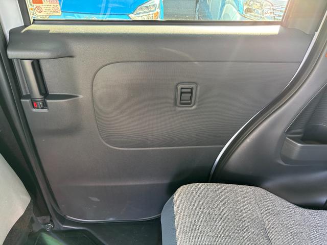 ムーヴキャンバスストライプスG14インチフルホイールキャップ LEDヘッドランプ LEDフォグランプ ホっとカップホルダー 両側パワースライドドア キーフリーシステム プッシュボタンスタート UVカットガラス(静岡県)の中古車