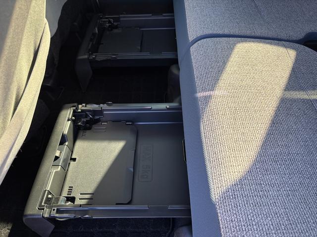 ムーヴキャンバスストライプスG14インチフルホイールキャップ LEDヘッドランプ LEDフォグランプ ホっとカップホルダー 両側パワースライドドア キーフリーシステム プッシュボタンスタート UVカットガラス(静岡県)の中古車