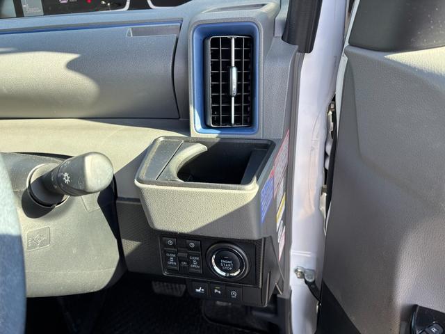 タントカスタムRSセレクションL15インチアルミホイール キーフリーシステム プッシュボタンスタート オートエアコン(プッシュ式) フルLEDヘッドランプ オート格納式カラードドアミラー 本革巻ステアリングホイール(静岡県)の中古車