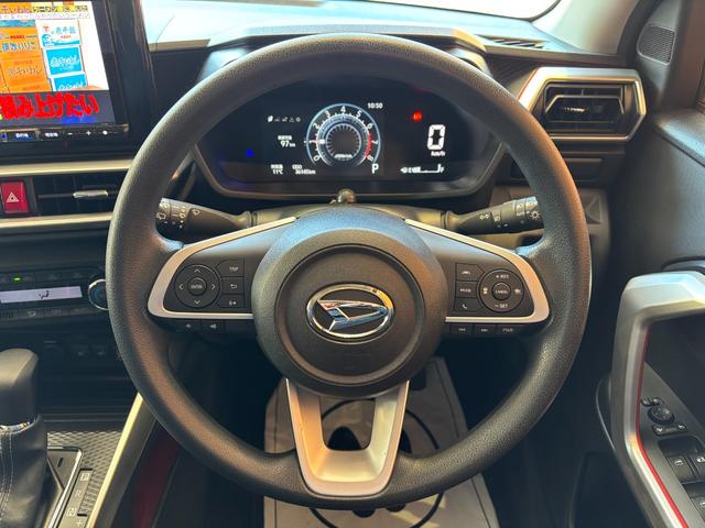 ロッキーＧ１７インチアルミホイール　ＵＶＩＲカット遮音ガラス　フルＬＥＤヘッドランプ　運転席・助手席シートヒーター　ウレタンステアリングホイール　本革シフトノブ　アクティブマルチインフォメーションメーター（静岡県）の中古車