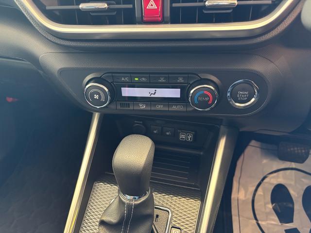 ロッキーＧ１７インチアルミホイール　ＵＶＩＲカット遮音ガラス　フルＬＥＤヘッドランプ　運転席・助手席シートヒーター　ウレタンステアリングホイール　本革シフトノブ　アクティブマルチインフォメーションメーター（静岡県）の中古車