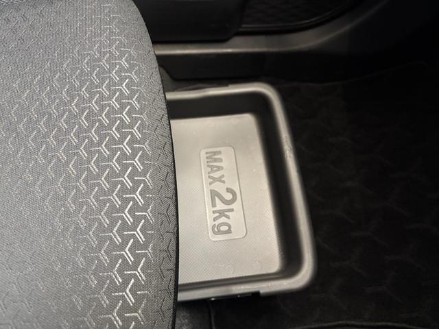 ロッキーＧ１７インチアルミホイール　ＵＶＩＲカット遮音ガラス　フルＬＥＤヘッドランプ　運転席・助手席シートヒーター　ウレタンステアリングホイール　本革シフトノブ　アクティブマルチインフォメーションメーター（静岡県）の中古車