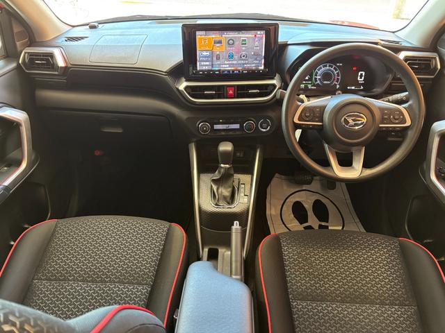 ロッキーＧ１７インチアルミホイール　ＵＶＩＲカット遮音ガラス　フルＬＥＤヘッドランプ　運転席・助手席シートヒーター　ウレタンステアリングホイール　本革シフトノブ　アクティブマルチインフォメーションメーター（静岡県）の中古車