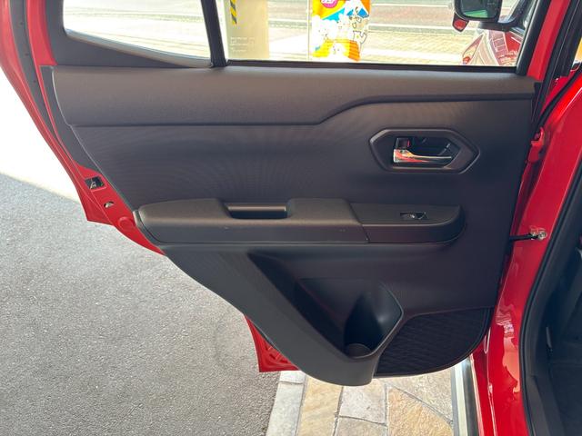 ロッキーＧ１７インチアルミホイール　ＵＶＩＲカット遮音ガラス　フルＬＥＤヘッドランプ　運転席・助手席シートヒーター　ウレタンステアリングホイール　本革シフトノブ　アクティブマルチインフォメーションメーター（静岡県）の中古車