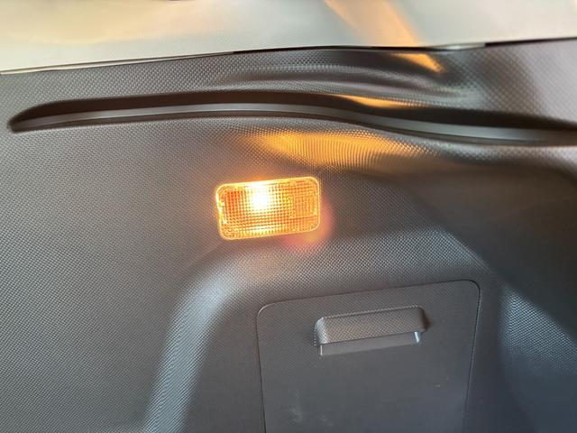 ロッキーＧ１７インチアルミホイール　ＵＶＩＲカット遮音ガラス　フルＬＥＤヘッドランプ　運転席・助手席シートヒーター　ウレタンステアリングホイール　本革シフトノブ　アクティブマルチインフォメーションメーター（静岡県）の中古車