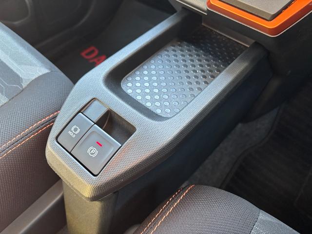 タフトＧターボ１５インチアルミホイール　オートレベリング機能付フルＬＥＤヘッドランプ　ＬＥＤフォグランプ　本革巻ステアリングホイール　本革巻インパネセンターシフト　ＴＦＴカラーマルチインフォメーションディスプレイ（静岡県）の中古車