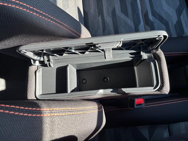 タフトＧターボ１５インチアルミホイール　オートレベリング機能付フルＬＥＤヘッドランプ　ＬＥＤフォグランプ　本革巻ステアリングホイール　本革巻インパネセンターシフト　ＴＦＴカラーマルチインフォメーションディスプレイ（静岡県）の中古車