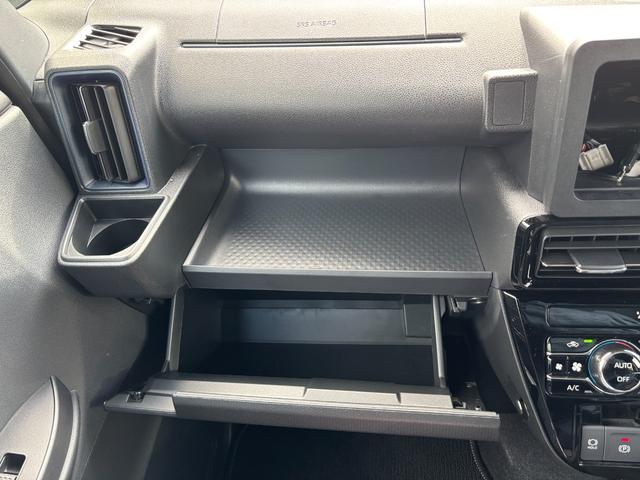 タントカスタムＸ１４インチアルミホイール　大型エアロバンパー　フルＬＥＤヘッドランプ　オート格納式カラードドアミラー　両側パワースライドドア　キーフリーシステム　プッシュボタンスタート（静岡県）の中古車