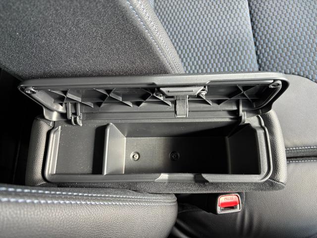 タントカスタムＸ１４インチアルミホイール　大型エアロバンパー　フルＬＥＤヘッドランプ　オート格納式カラードドアミラー　両側パワースライドドア　キーフリーシステム　プッシュボタンスタート（静岡県）の中古車