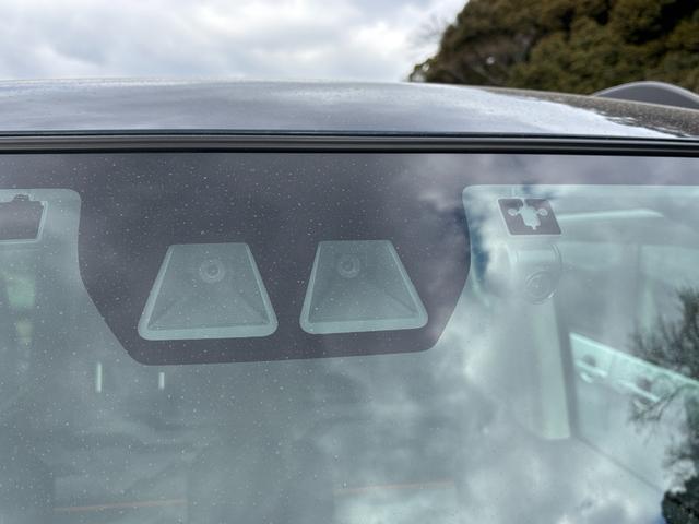 タントファンクロスターボ15インチアルミホイール キーフリーシステム プッシュボタンスタート オートエアコン(プッシュ式) フルLEDヘッドランプ オート格納式カラードドアミラー 本革巻ステアリングホイール(静岡県)の中古車