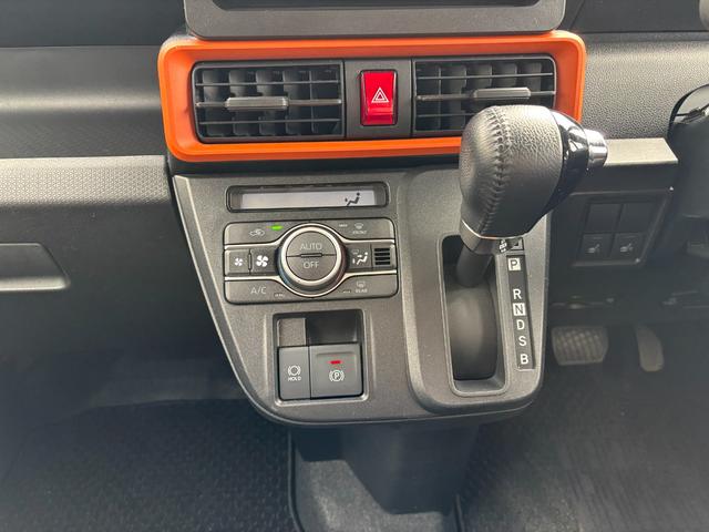 タントファンクロスターボ15インチアルミホイール キーフリーシステム プッシュボタンスタート オートエアコン(プッシュ式) フルLEDヘッドランプ オート格納式カラードドアミラー 本革巻ステアリングホイール(静岡県)の中古車