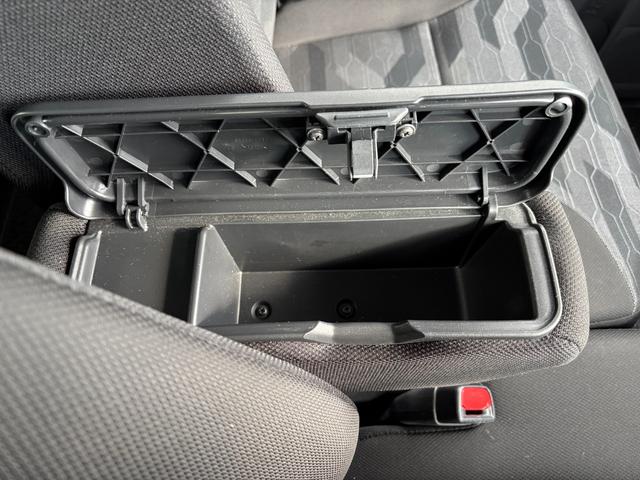 タントファンクロスターボ15インチアルミホイール キーフリーシステム プッシュボタンスタート オートエアコン(プッシュ式) フルLEDヘッドランプ オート格納式カラードドアミラー 本革巻ステアリングホイール(静岡県)の中古車