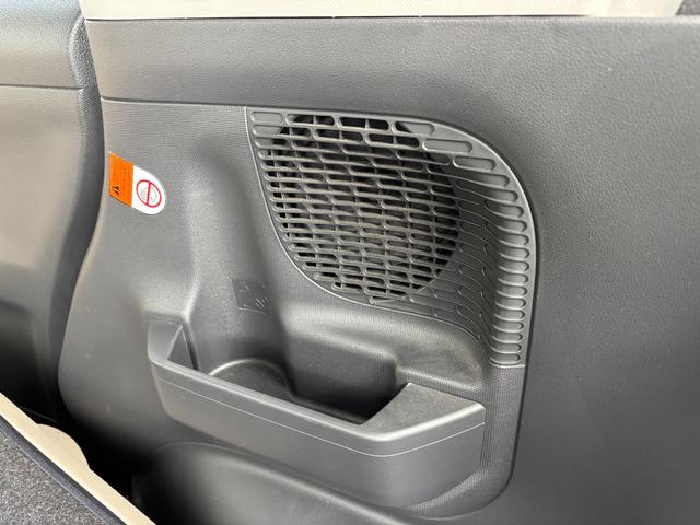 ムーヴキャンバスＧメイクアップＶＳ　ＳＡIII１４インチフルホイールキャップ　ＬＥＤヘッドランプ　キーフリーシステム　両側パワースライドドア　オートエアコン（プッシュ式）　オートライト　置きラクボックス（静岡県）の中古車