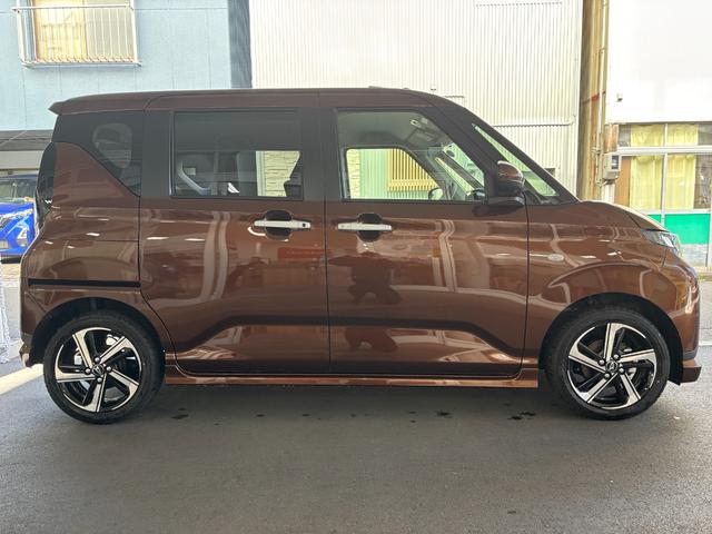 ムーヴＲＳキーフリーシステム　プッシュボタンスタート　ＬＥＤヘッドライト　１５インチアルミホイール　両側パワースライドドア　カラーマルチインフォメーションディスプレイ（静岡県）の中古車