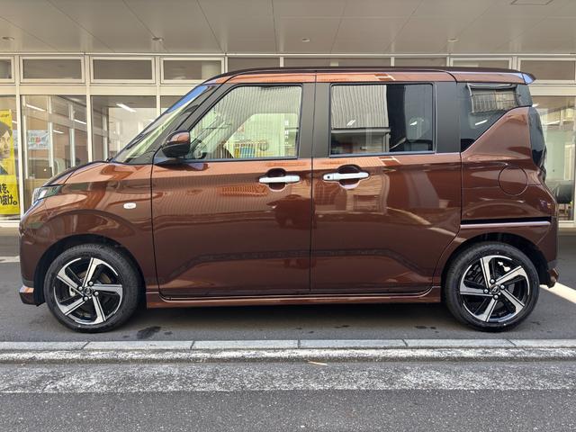 ムーヴＲＳキーフリーシステム　プッシュボタンスタート　ＬＥＤヘッドライト　１５インチアルミホイール　両側パワースライドドア　カラーマルチインフォメーションディスプレイ（静岡県）の中古車