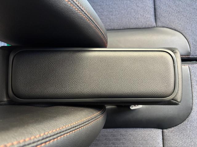 ムーヴＲＳキーフリーシステム　プッシュボタンスタート　ＬＥＤヘッドライト　１５インチアルミホイール　両側パワースライドドア　カラーマルチインフォメーションディスプレイ（静岡県）の中古車