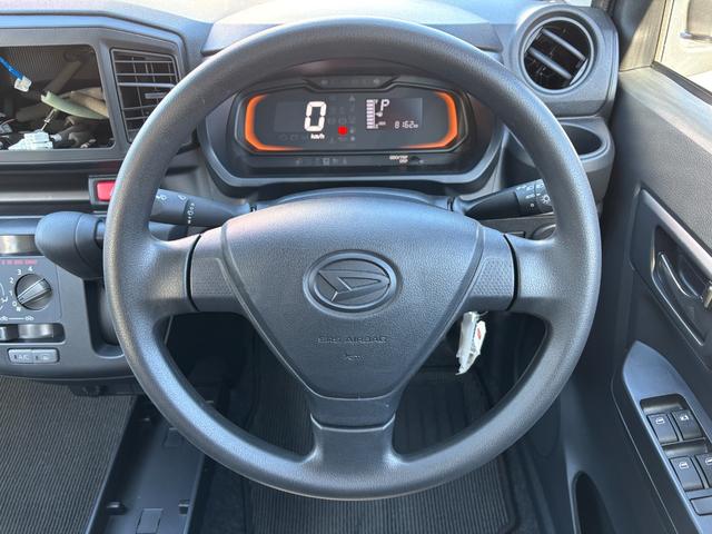 ミライースＬ　ＳＡIII１３インチフルホイールキャップ　マルチリフレクターハロゲンヘッドランプ　可倒式ドアミラー　自発光式デジタルメーターアンバーイルミネーションメーター　マニュアルエアコン（ダイヤル式）　キーレスエントリー（静岡県）の中古車