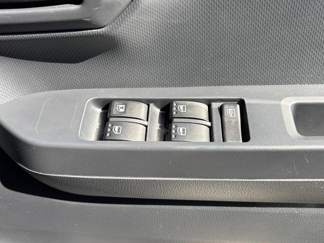 ミライースＬ　ＳＡIII１３インチフルホイールキャップ　マルチリフレクターハロゲンヘッドランプ　可倒式ドアミラー　自発光式デジタルメーターアンバーイルミネーションメーター　マニュアルエアコン（ダイヤル式）　キーレスエントリー（静岡県）の中古車