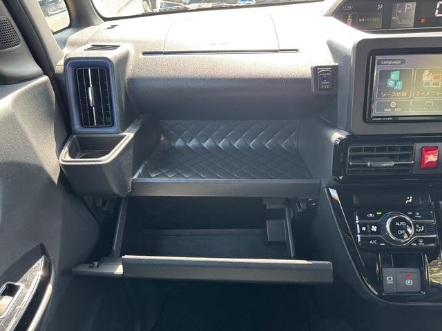 タントカスタムＲＳスタイルセレクション１５インチアルミホイール　大型エアロバンパー　フルＬＥＤヘッドランプ　オート格納式カラードドアミラー　革巻ステアリングホイール　両側パワースライドドア（静岡県）の中古車