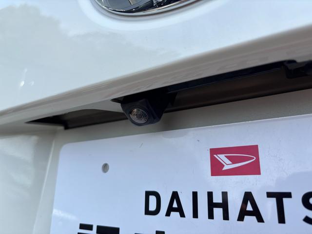 ムーヴキャンバスＸメイクアップリミテッド　ＳＡIII１４インチフルホイールキャップ　キーフリーシステム　両側パワースライドドア　オートエアコン（プッシュ式）　オートライト　置きラクボックス（静岡県）の中古車