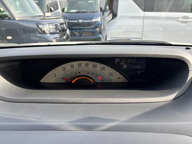 ムーヴキャンバスＸメイクアップリミテッド　ＳＡIII１４インチフルホイールキャップ　キーフリーシステム　両側パワースライドドア　オートエアコン（プッシュ式）　オートライト　置きラクボックス（静岡県）の中古車