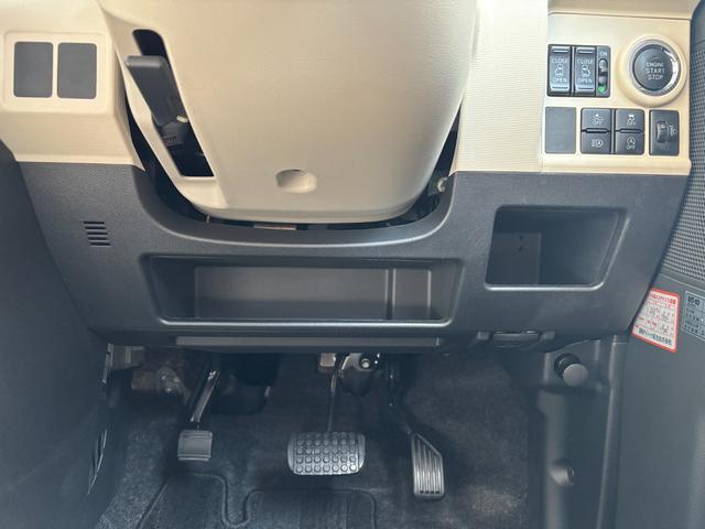 ムーヴキャンバスＸメイクアップリミテッド　ＳＡIII１４インチフルホイールキャップ　キーフリーシステム　両側パワースライドドア　オートエアコン（プッシュ式）　オートライト　置きラクボックス（静岡県）の中古車