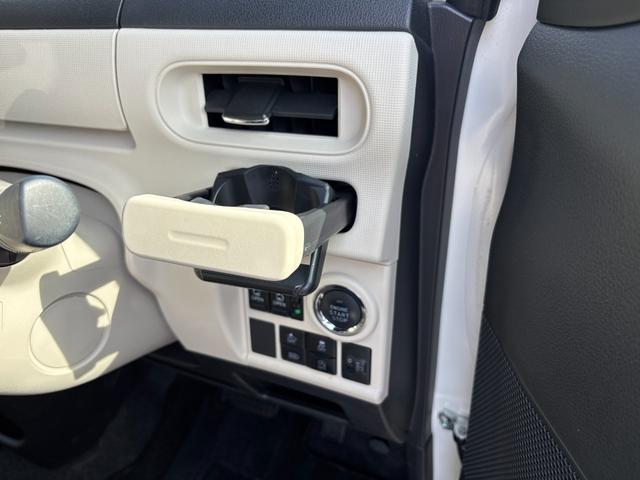 ムーヴキャンバスＸメイクアップリミテッド　ＳＡIII１４インチフルホイールキャップ　キーフリーシステム　両側パワースライドドア　オートエアコン（プッシュ式）　オートライト　置きラクボックス（静岡県）の中古車