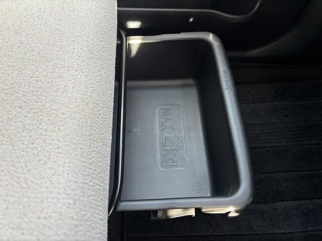 ムーヴキャンバスＸメイクアップリミテッド　ＳＡIII１４インチフルホイールキャップ　キーフリーシステム　両側パワースライドドア　オートエアコン（プッシュ式）　オートライト　置きラクボックス（静岡県）の中古車