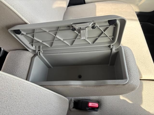 ムーヴキャンバスＸメイクアップリミテッド　ＳＡIII１４インチフルホイールキャップ　キーフリーシステム　両側パワースライドドア　オートエアコン（プッシュ式）　オートライト　置きラクボックス（静岡県）の中古車