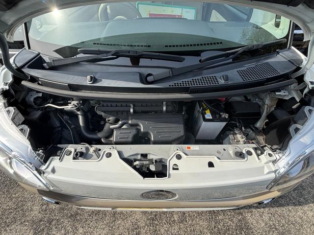 ムーヴキャンバスＸメイクアップリミテッド　ＳＡIII１４インチフルホイールキャップ　キーフリーシステム　両側パワースライドドア　オートエアコン（プッシュ式）　オートライト　置きラクボックス（静岡県）の中古車