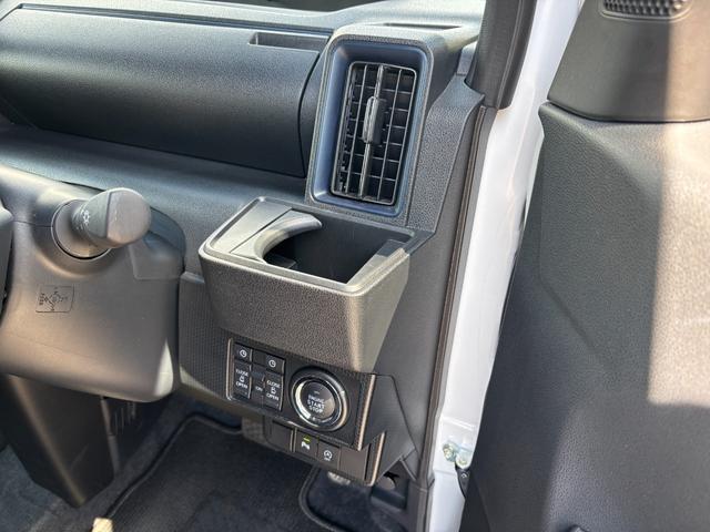 タントカスタムＸ１４インチアルミホイール　大型エアロバンパー　フルＬＥＤヘッドランプ　オート格納式カラードドアミラー　両側パワースライドドア　キーフリーシステム　プッシュボタンスタート（静岡県）の中古車