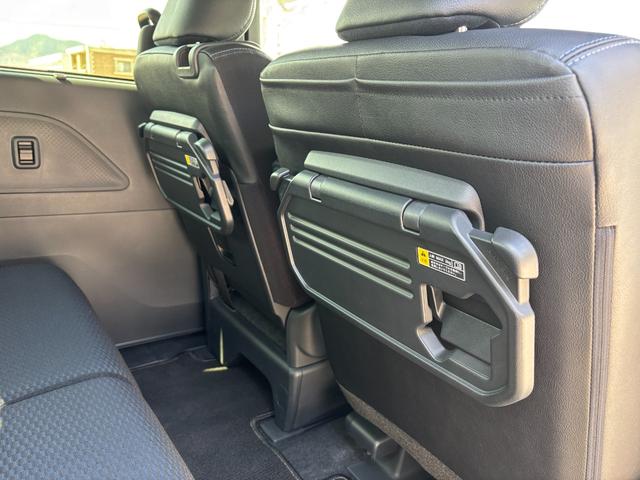 タントカスタムＸ１４インチアルミホイール　大型エアロバンパー　フルＬＥＤヘッドランプ　オート格納式カラードドアミラー　両側パワースライドドア　キーフリーシステム　プッシュボタンスタート（静岡県）の中古車