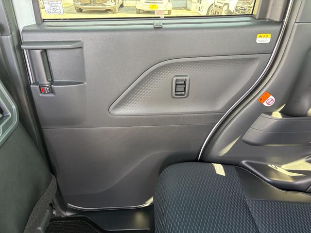 タントカスタムＸ１４インチアルミホイール　大型エアロバンパー　フルＬＥＤヘッドランプ　オート格納式カラードドアミラー　両側パワースライドドア　キーフリーシステム　プッシュボタンスタート（静岡県）の中古車