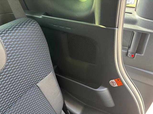 タントカスタムＸ１４インチアルミホイール　大型エアロバンパー　フルＬＥＤヘッドランプ　オート格納式カラードドアミラー　両側パワースライドドア　キーフリーシステム　プッシュボタンスタート（静岡県）の中古車